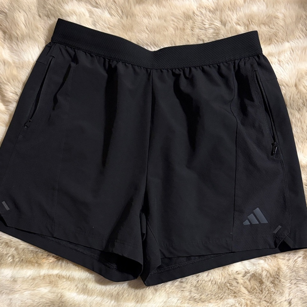 adidas Black Men’s PrimeLift Training Shorts - Picture 3 of 8